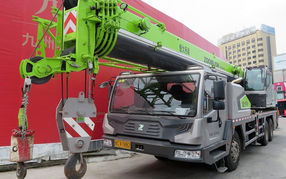 Truck & Crawler Cranes